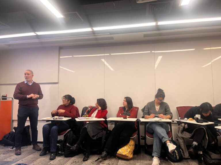 Grupo Educativo recibe a Ulises Jaque para conocer el avance del SLEP Los Parques