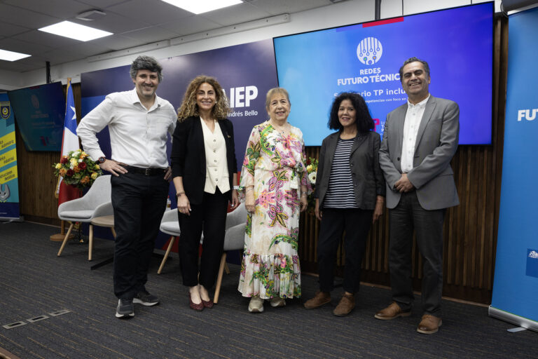 Seminario TP Inclusivo reunió a docentes para abordar desafíos y modelos de acompañamiento en la EMTP