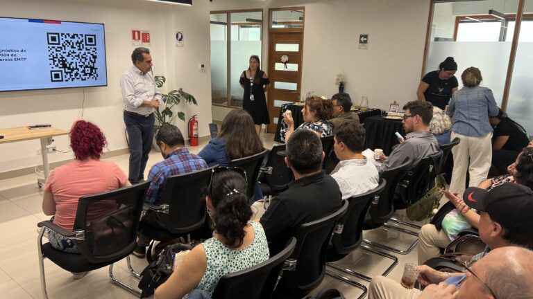 Ministerio de Educación adjudica a Grupo Educativo proyecto para fortalecer la implementación curricular de la EMTP en cinco Servicios Locales