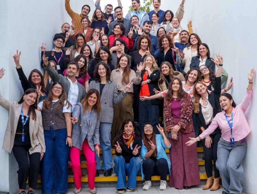 Grupo Educativo participa en Café B de Sistema B marcado por nuevos estándares internacionales