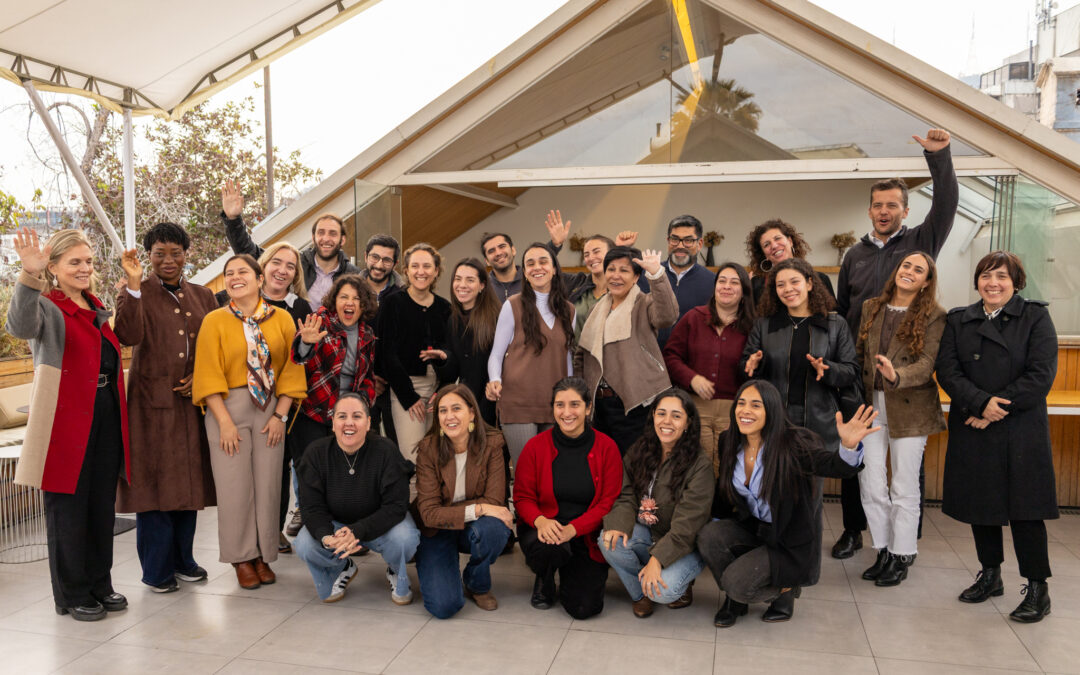 Grupo Educativo en el conversatorio “Sociedad civil y el cambio sistémico para transformar el aprendizaje”
