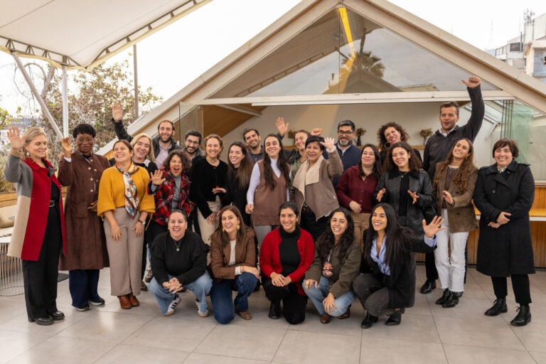 Grupo Educativo en el conversatorio “Sociedad civil y el cambio sistémico para transformar el aprendizaje”