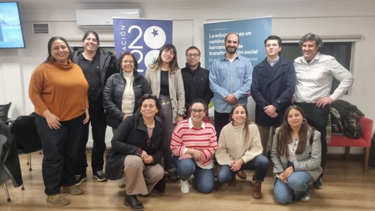 Directivos y sostenedores exploran el potencial de la inteligencia artificial para fortalecer la gestión educativa