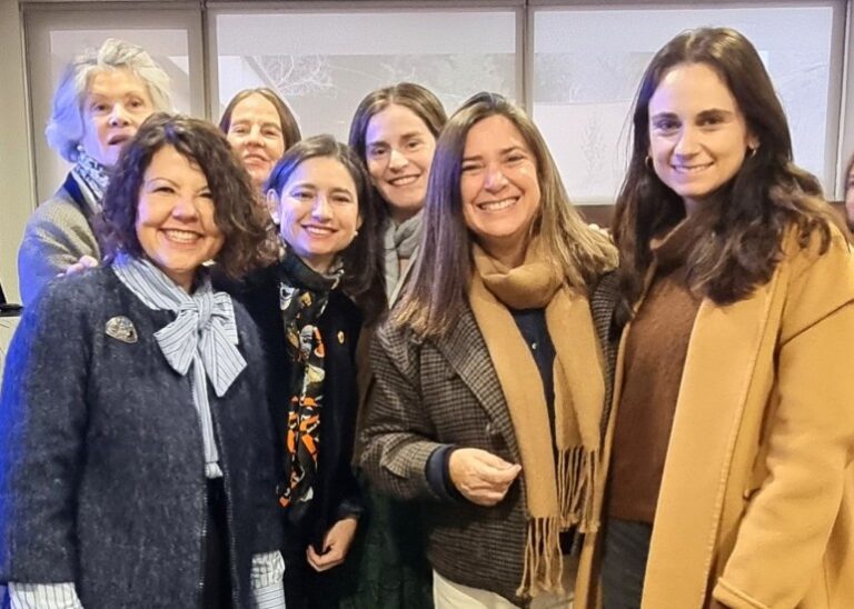 Nuestra directora ejecutiva participa en encuentro clave sobre mejora de aprendizajes en Chile